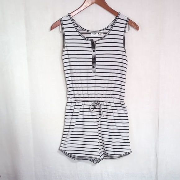 Cato Girl's White Black Striped Sleeveless Romper Size Extra Large - Picture 1 of 5